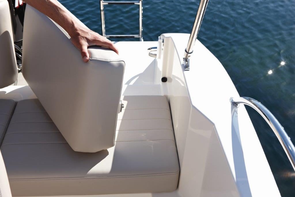 Quicksilver-605-sundeck (12)