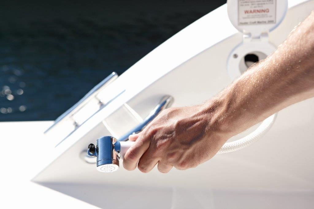 Quicksilver-605-sundeck (14)