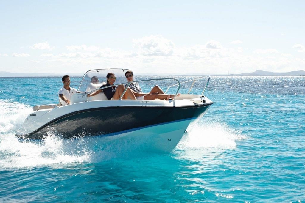 Quicksilver-605-sundeck (17)