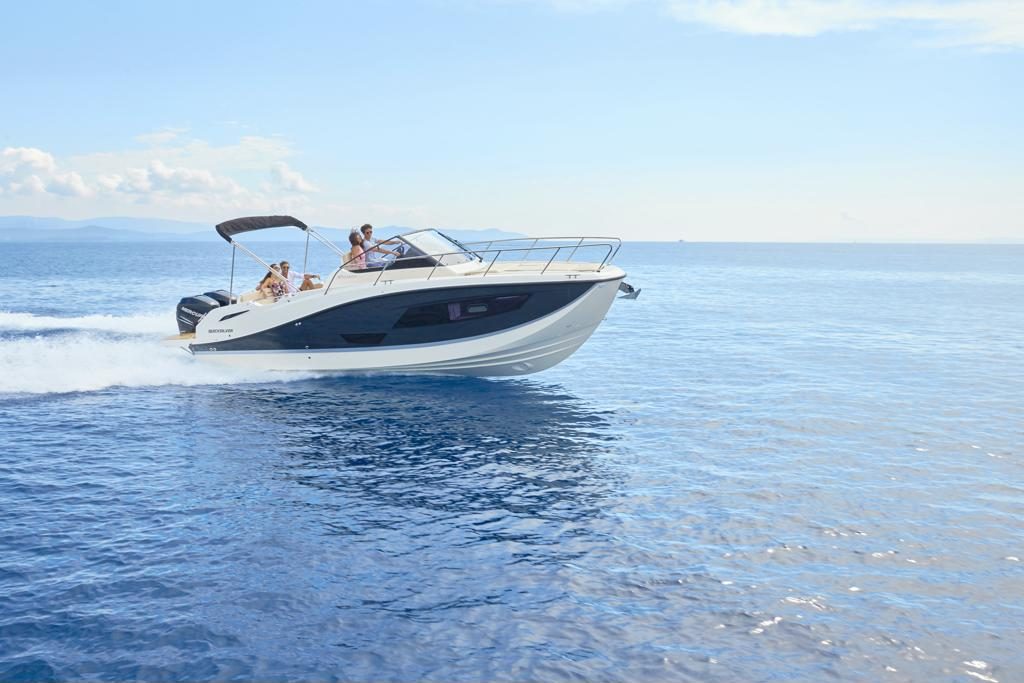 Quicksilver-875-sundeck (5)