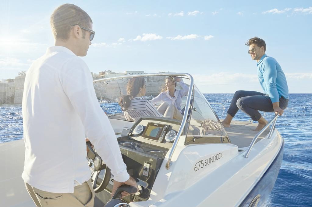 quicksilver-675-sundeck (47)