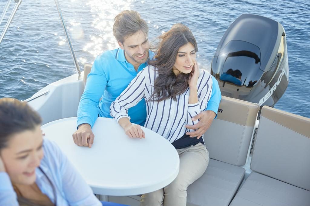 quicksilver-675-sundeck (57)