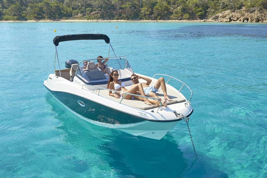 quicksilver-675-sundeck (66)