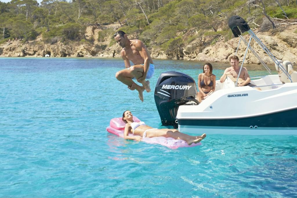 quicksilver-675-sundeck (71)