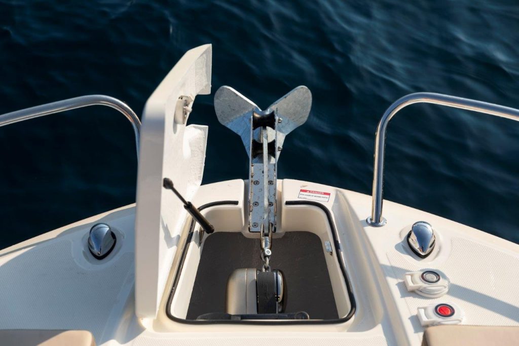 Bayliner-VR6-OB (1)