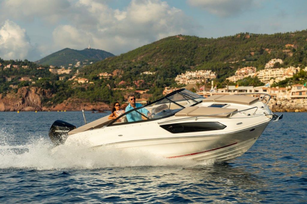 Bayliner-VR6-OB (25)
