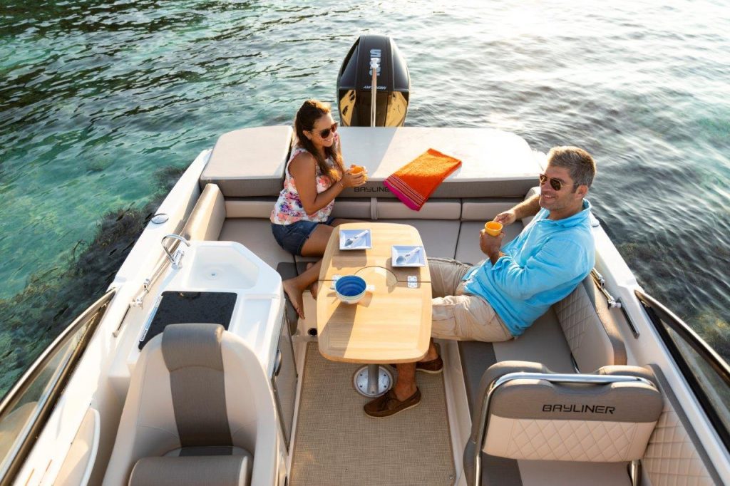 Bayliner-VR6-OB (27)