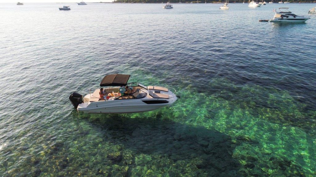 Bayliner-VR6-OB (37)