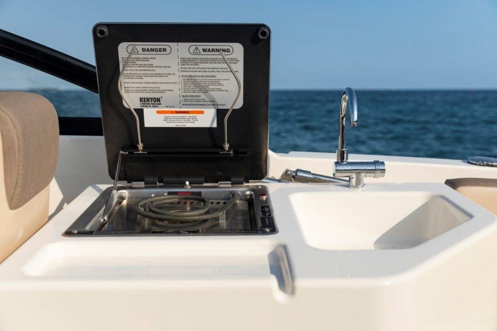 Bayliner-VR6-OB (46)