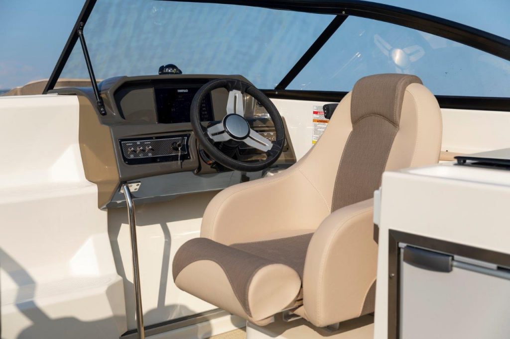 Bayliner-VR6-OB (52)