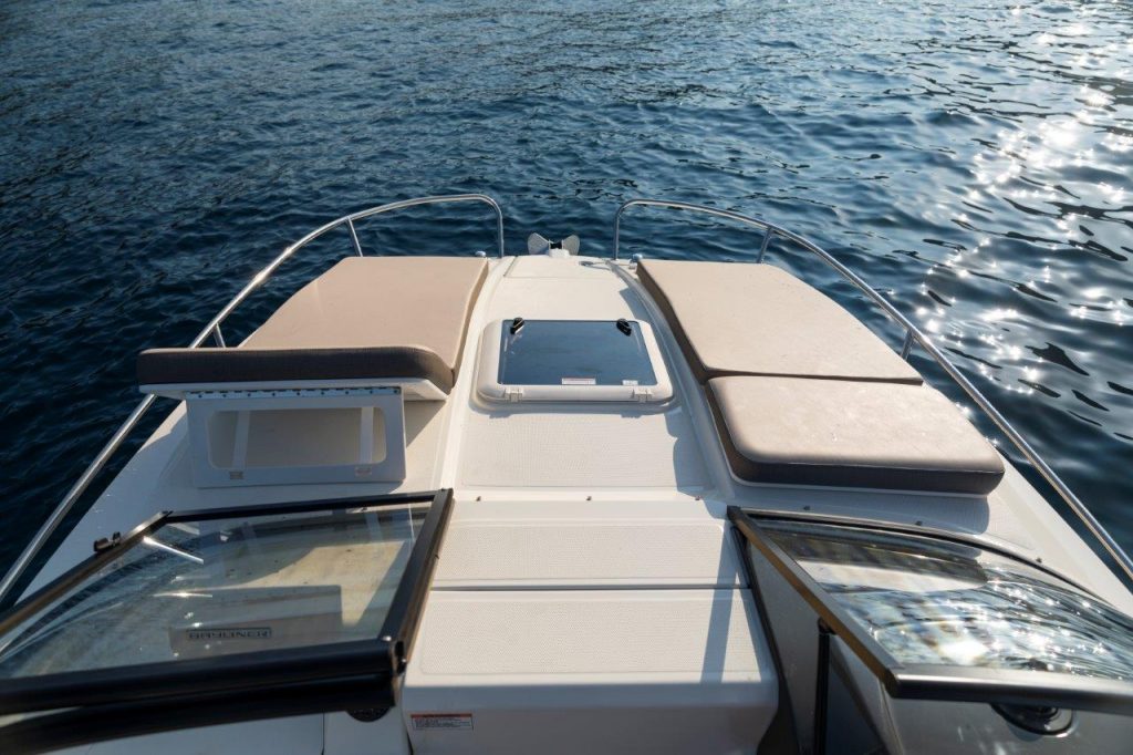 Bayliner-VR6-OB (53)