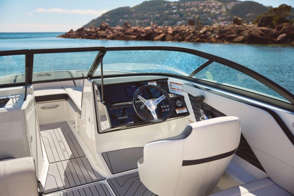 Sea Ray 210 SPOE NEW MODEL (23)