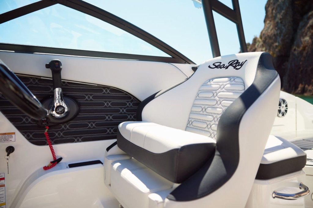 Sea Ray 210 SPOE NEW MODEL (30)