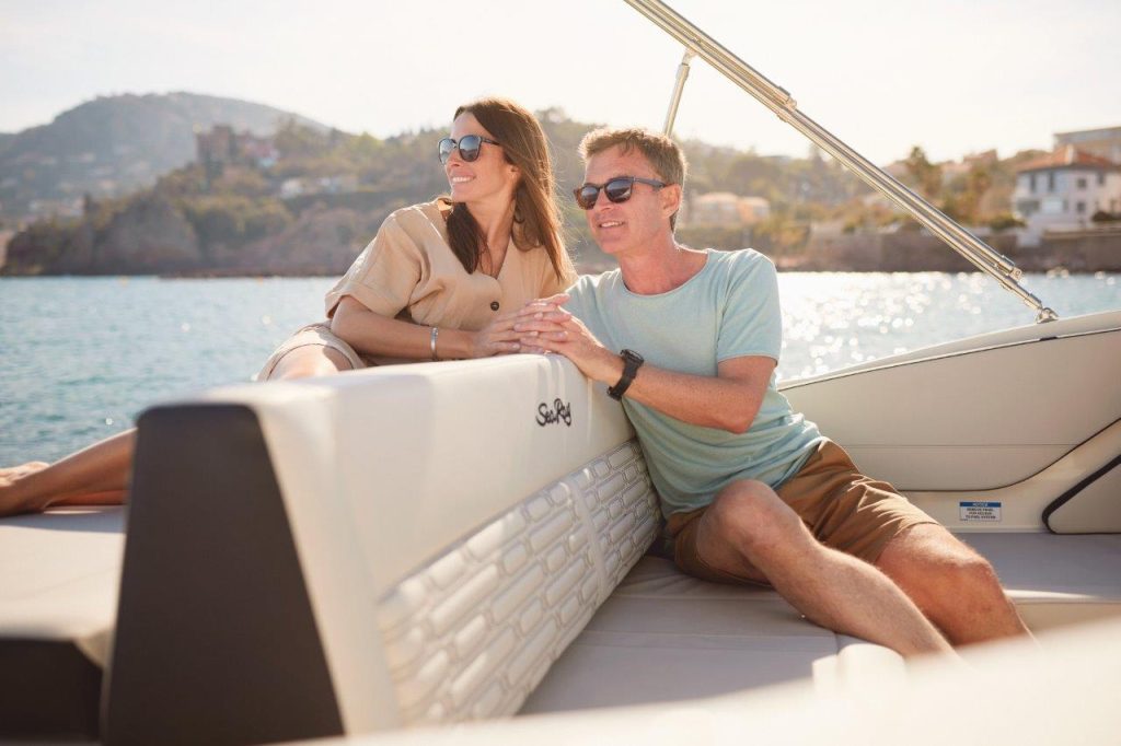 Sea Ray 210 SPOE NEW MODEL (37)