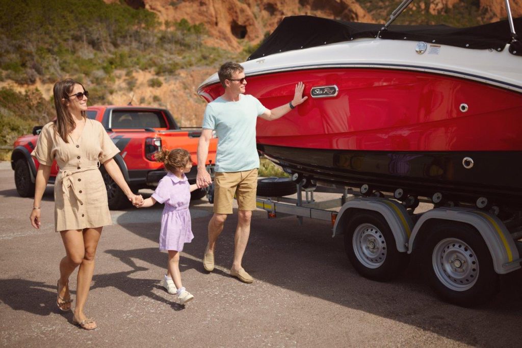 Sea Ray 210 SPOE NEW MODEL (4)