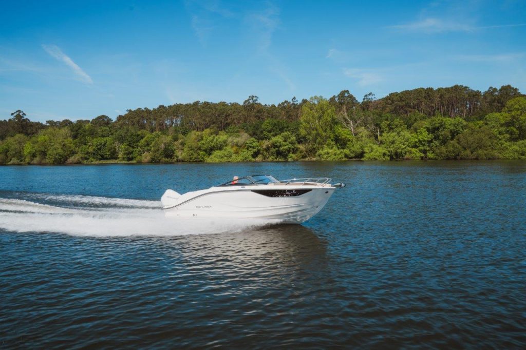 Bayliner C21 Cuddy OB (24)