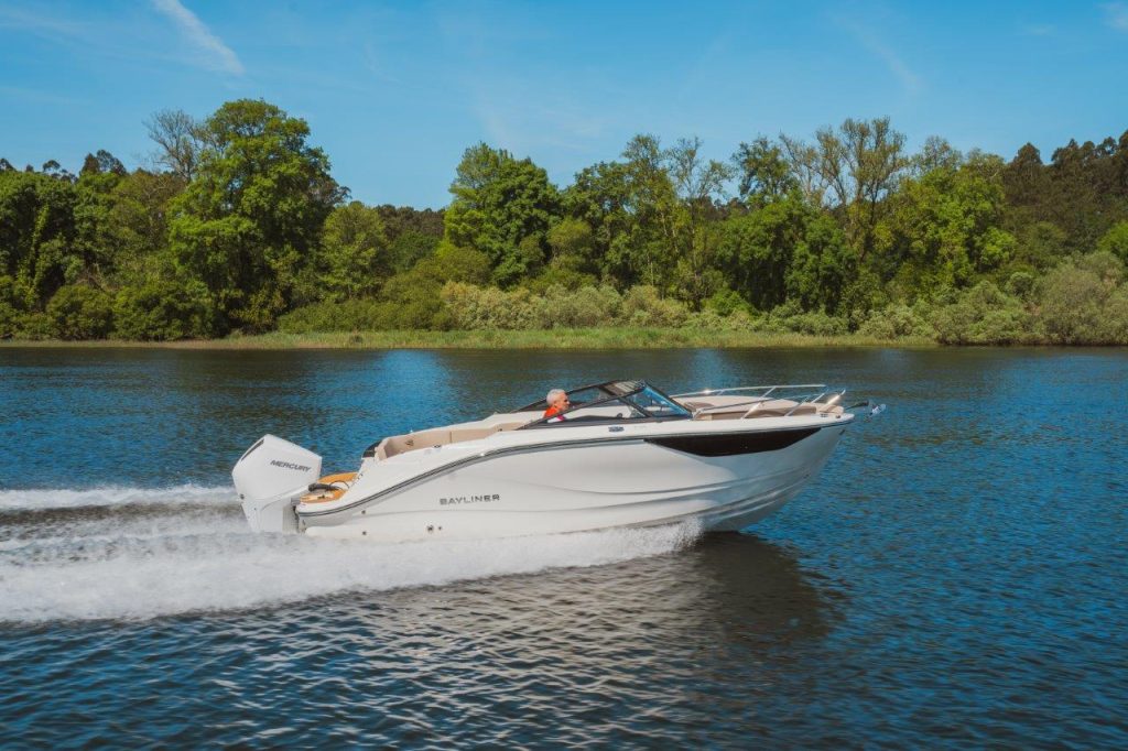 Bayliner C21 Cuddy OB (25)