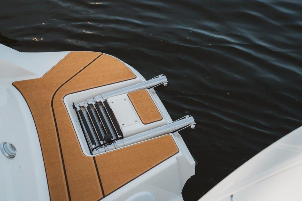 Bayliner C21 Cuddy OB (45)