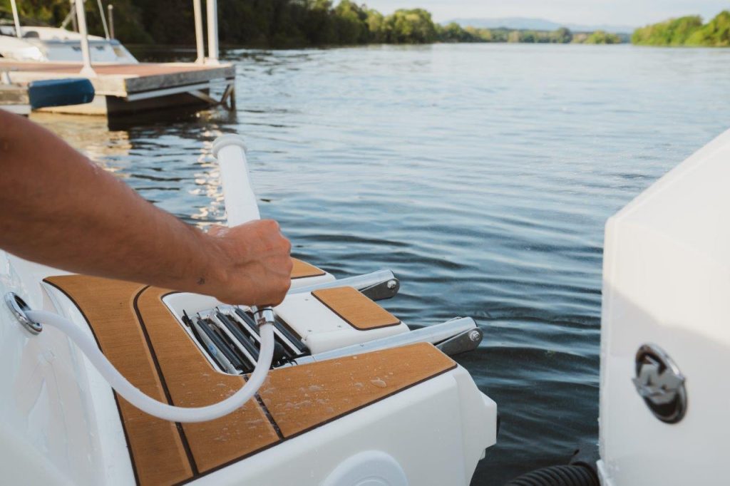 Bayliner C21 Cuddy OB (46)