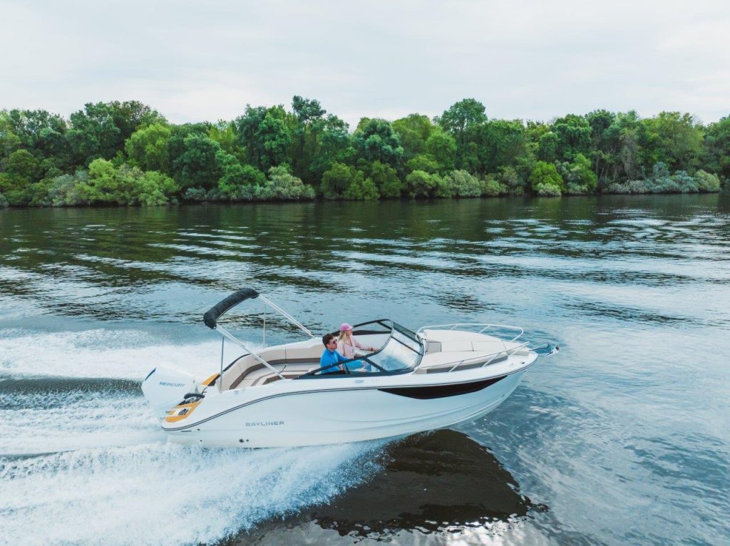 Bayliner C21 Cuddy OB (5)