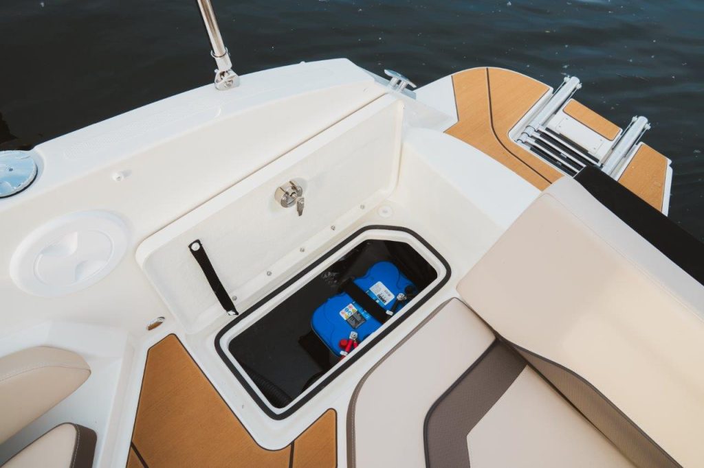 Bayliner C21 Cuddy OB (55)