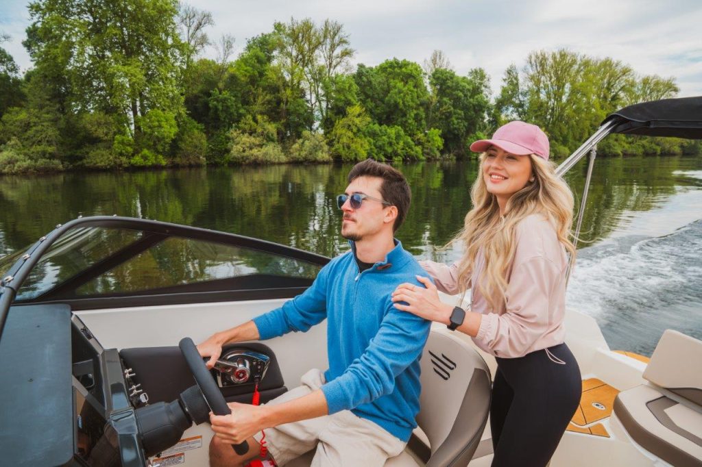 Bayliner C21 Cuddy OB (62)