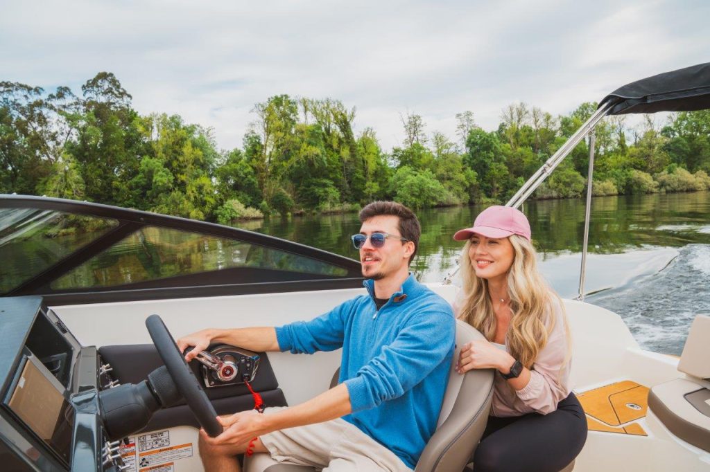 Bayliner C21 Cuddy OB (63)
