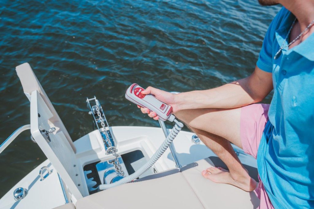 Bayliner C21 Cuddy OB (98)