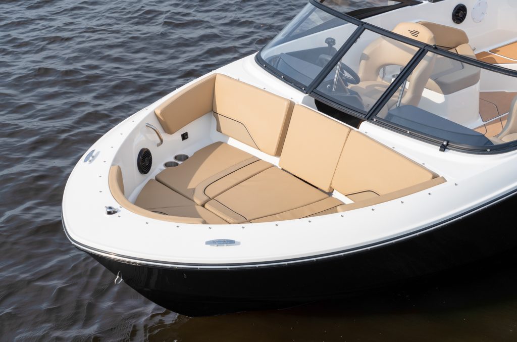 Bayliner V20 bowrider (11)