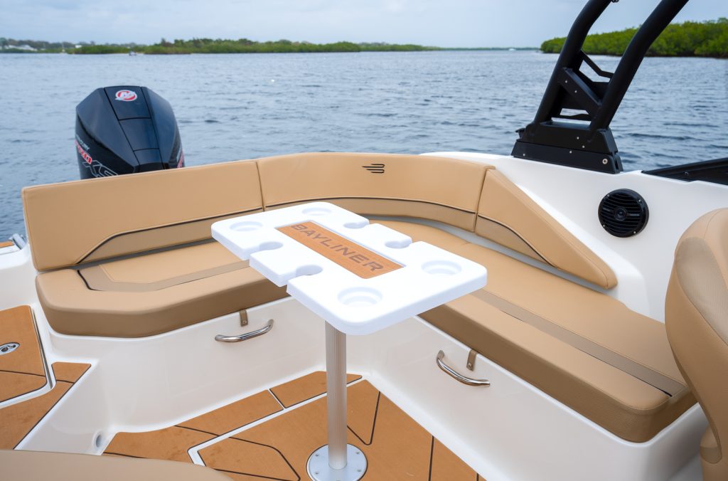 Bayliner V20 bowrider (13)