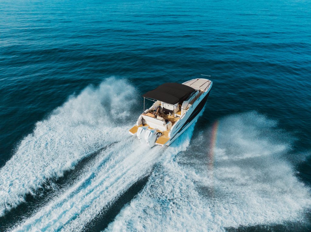 Quicksilver 875 Sundeck 2025 (14)