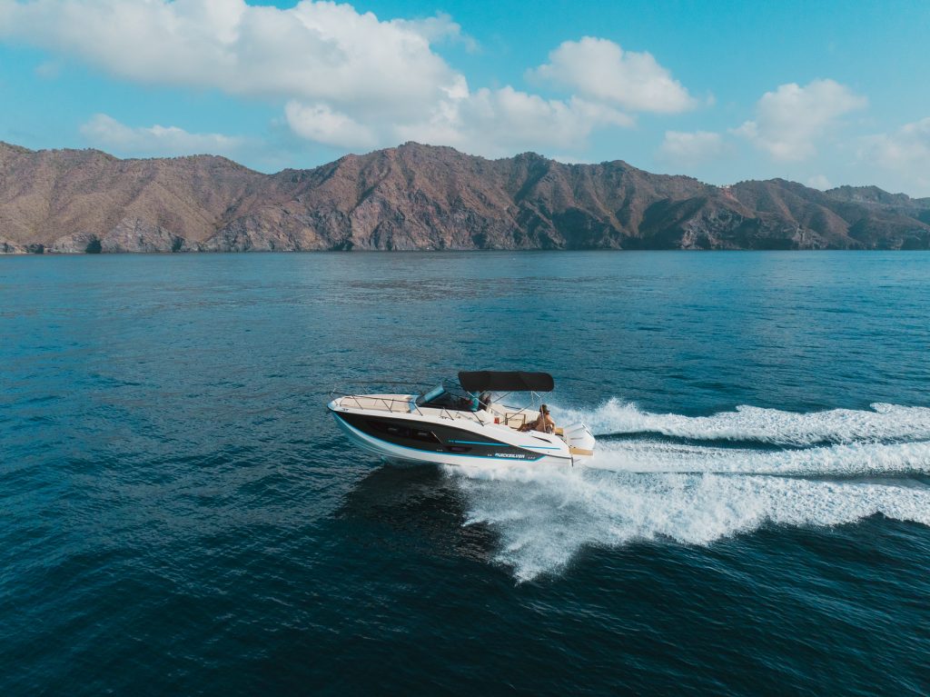 Quicksilver 875 Sundeck 2025 (17)