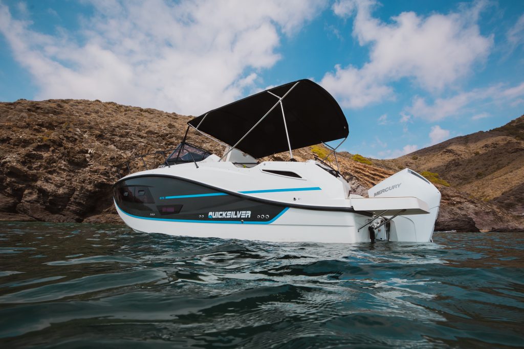 Quicksilver 875 Sundeck 2025 (22)