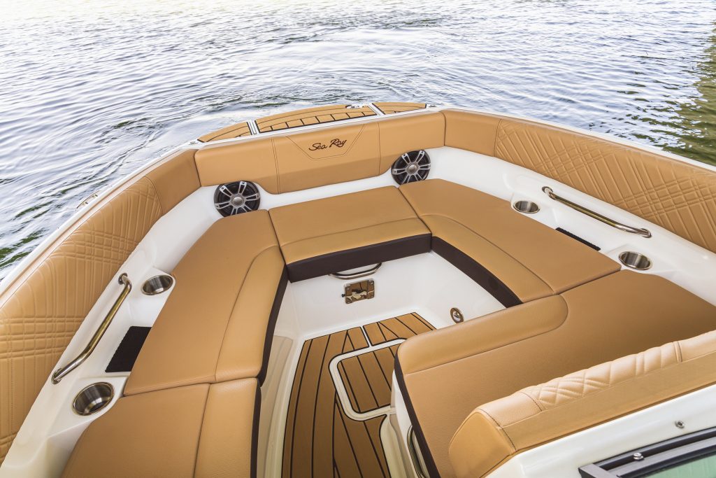 SDX 230 bow seating