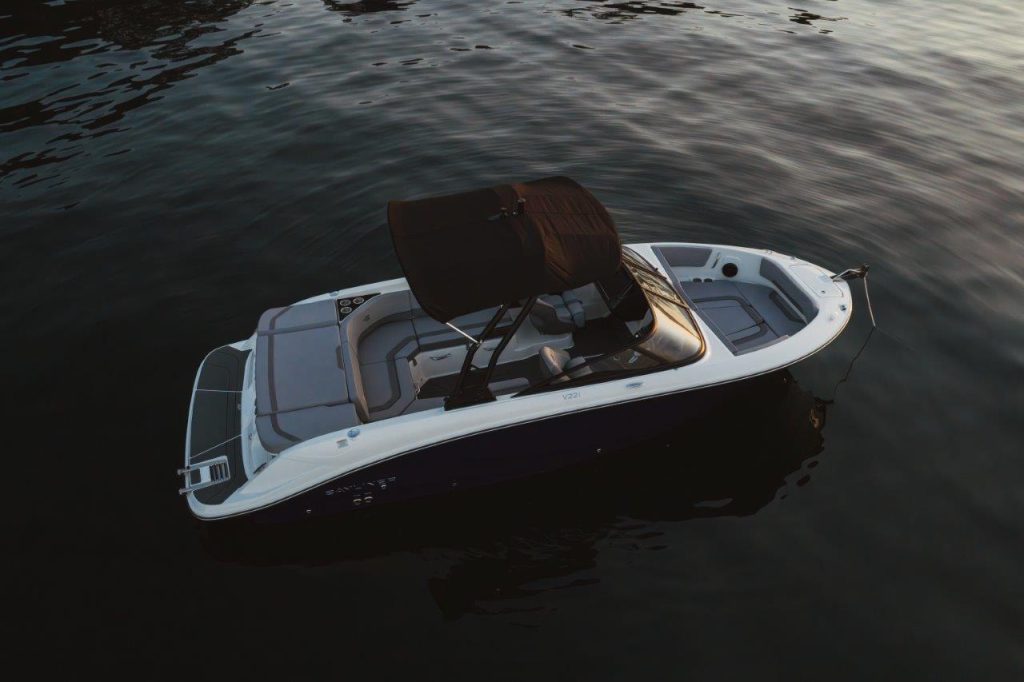 Bayliner V22i (15)