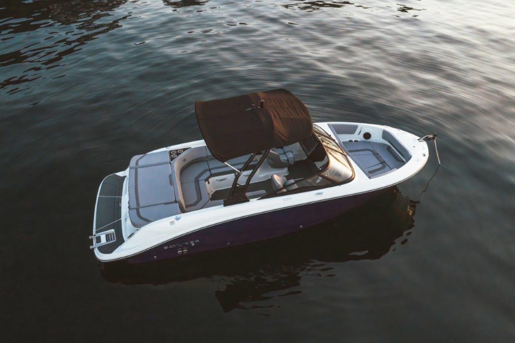Bayliner V22i (16)