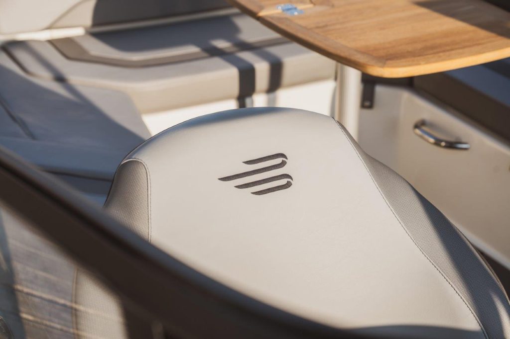 Bayliner V22i (80)