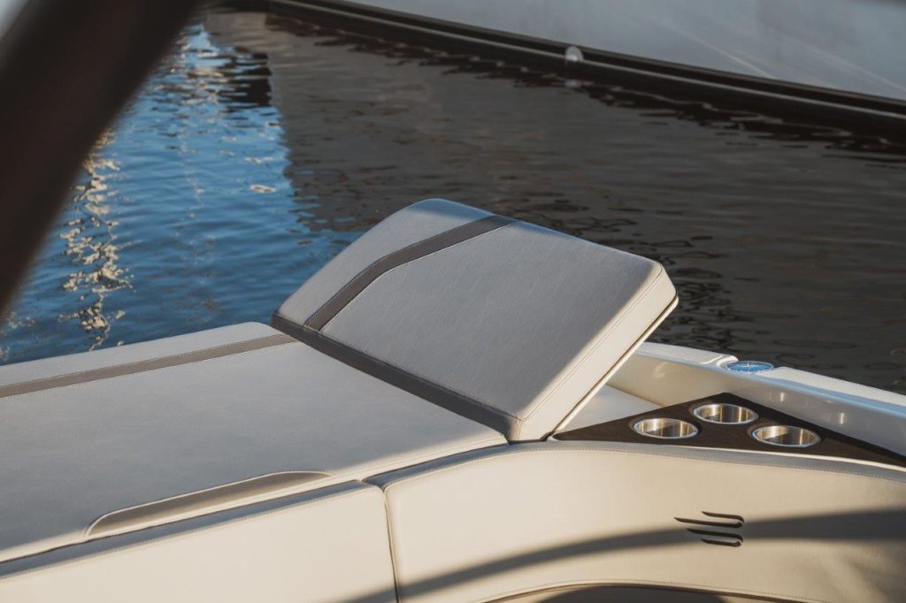 Bayliner V22i (91)