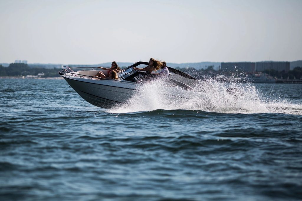 Parker 630 Bow Rider