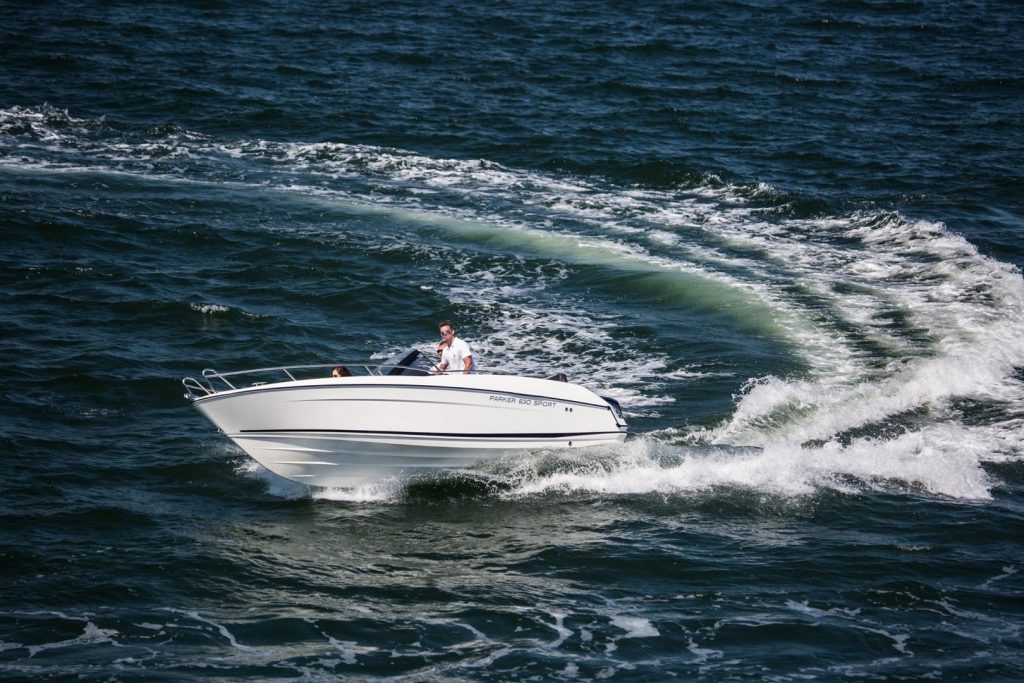 Parker 630 Bow Rider 07