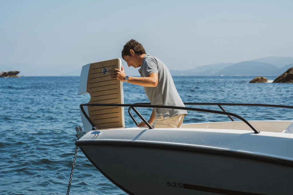 Quicksilver 625 Open100