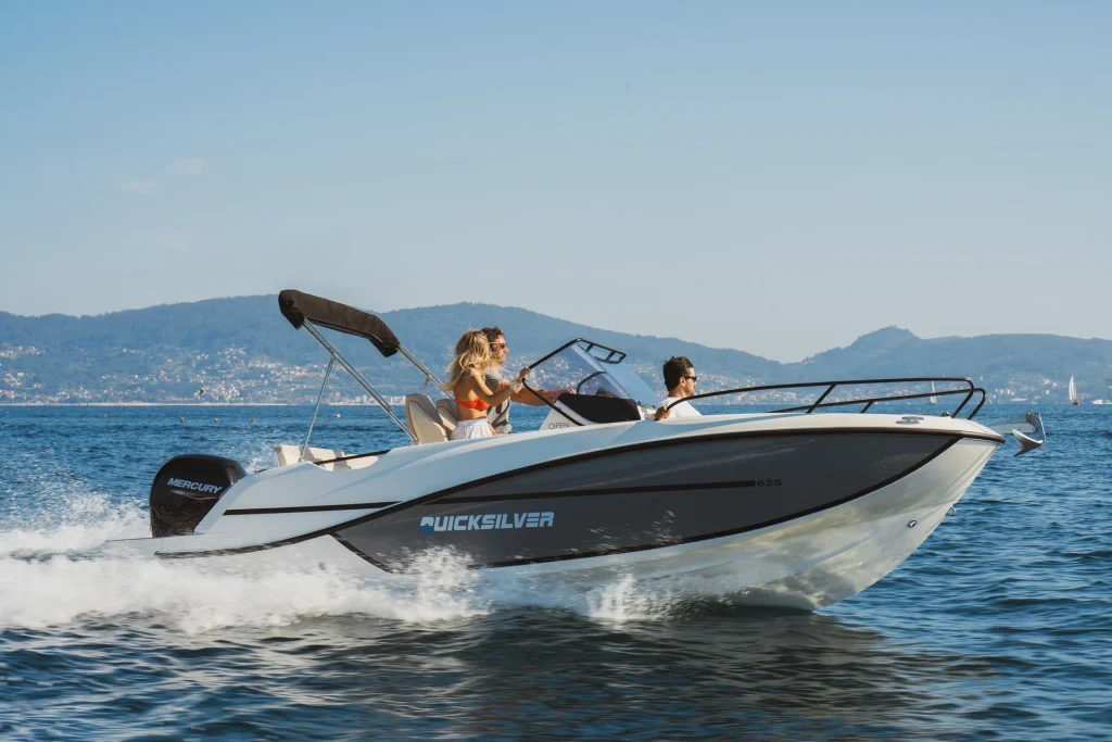 Quicksilver 625 Open115