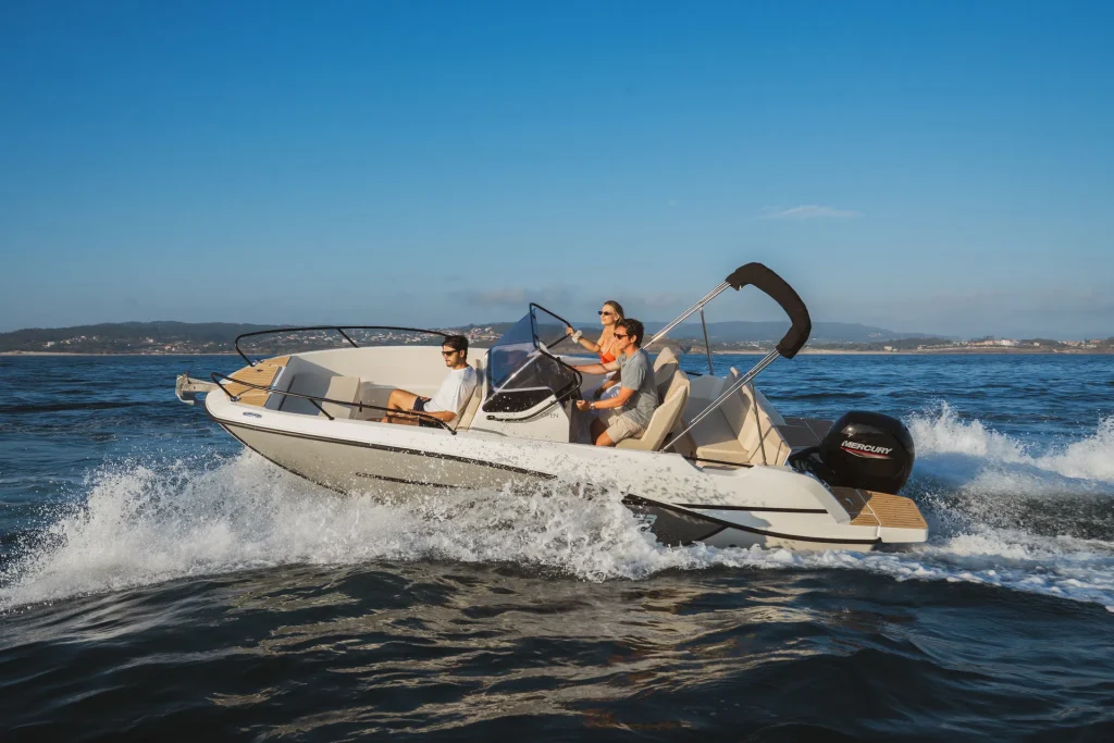 Quicksilver 625 Open124