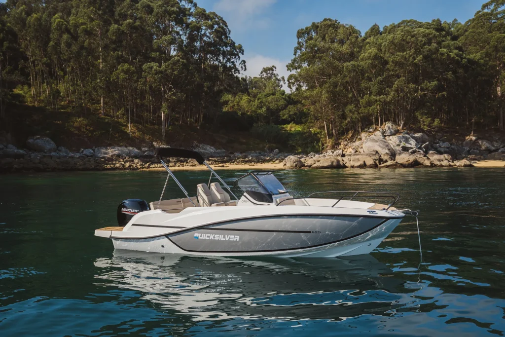 Quicksilver 625 Open130