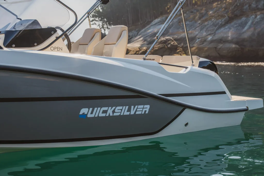 Quicksilver 625 Open132