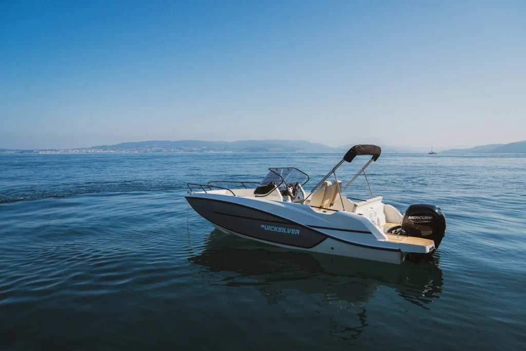Quicksilver 625 Open136