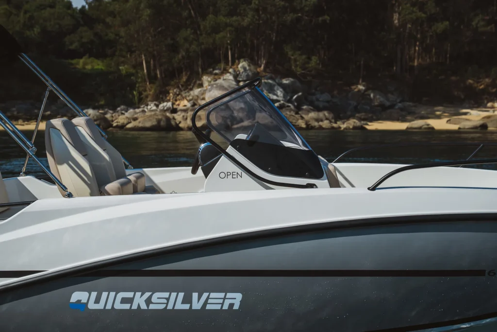 Quicksilver 625 Open140
