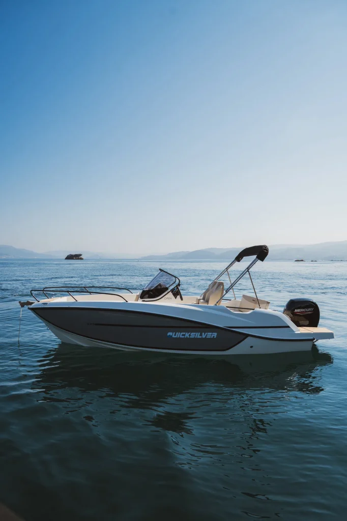 Quicksilver 625 Open143