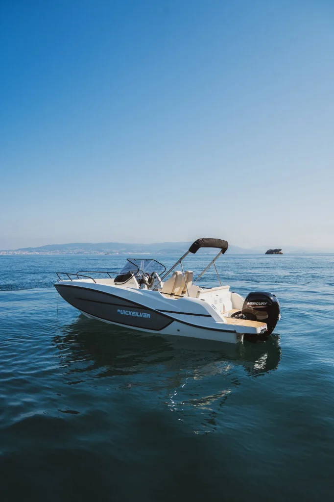 Quicksilver 625 Open144