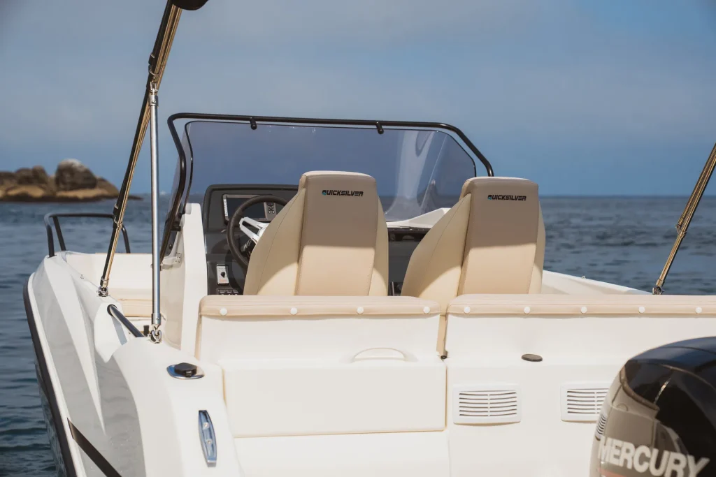 Quicksilver 625 Open147